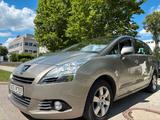 Peugeot 5008 Premium - Peugeot 5008 Premium mit Diesel-Antrieb