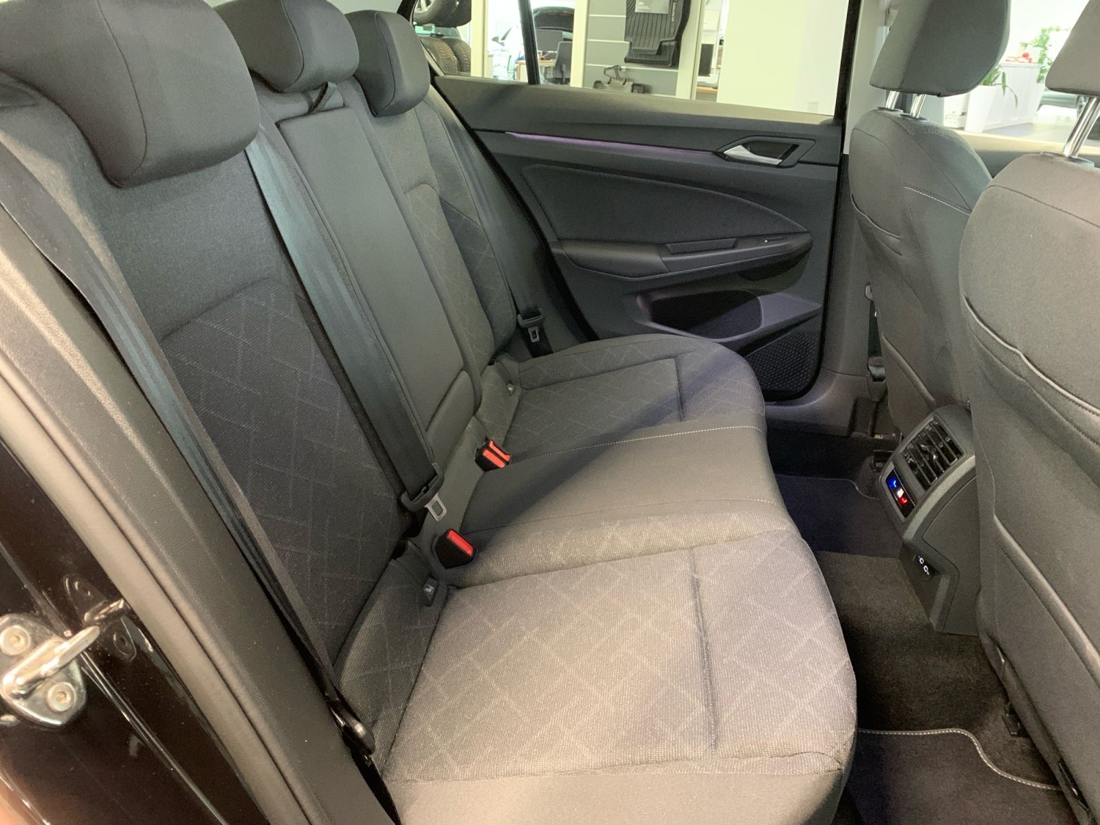 Volkswagen Golf - Bild 12