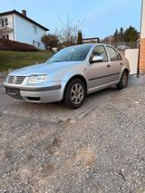 Volkswagen VW Bora 1.4 16V Inspektion und Zahnriemen neu - Volkswagen Bora: 1.4