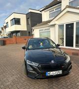 Skoda Octavia 2.0 TDI DSG RS Combi RS - Skoda Octavia Gebrauchtwagen in Krefeld