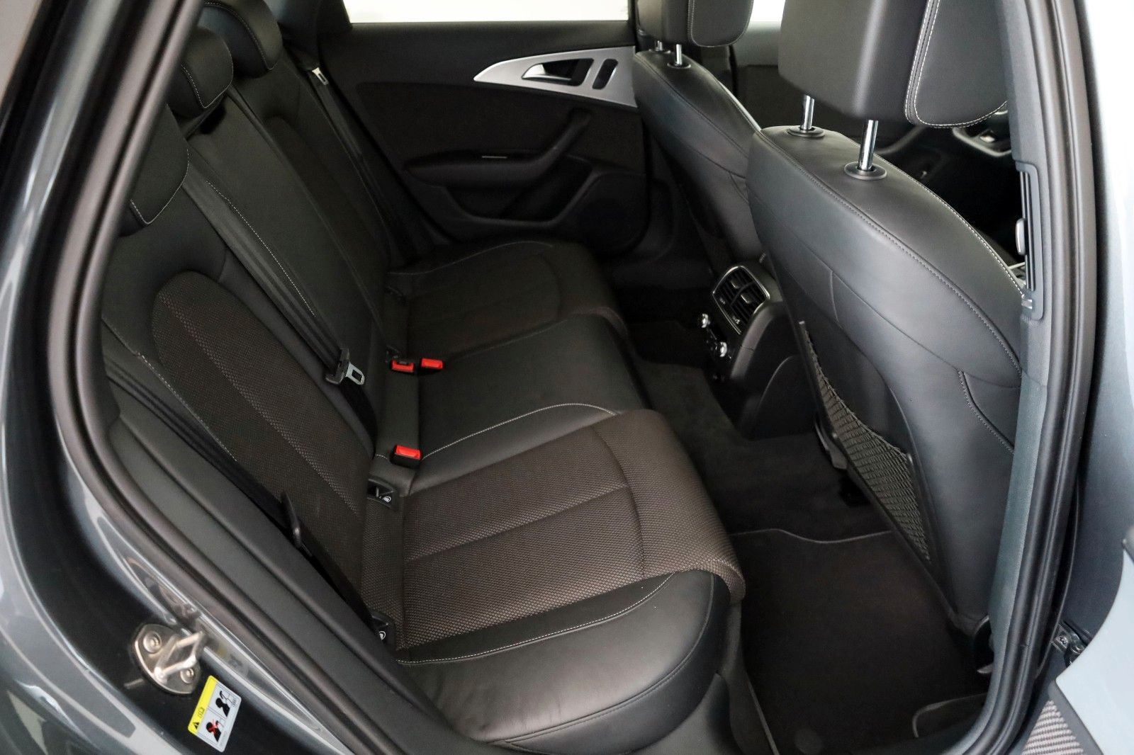 Fahrzeugabbildung Audi A6 Avant 1.8 TFSI ultra S Line TLeder,Navi,Xenon