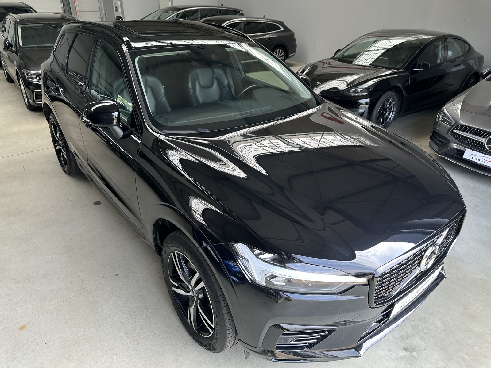 Volvo XC60 T6 R Design Expression AWD Pano AHK ACC  foto 12