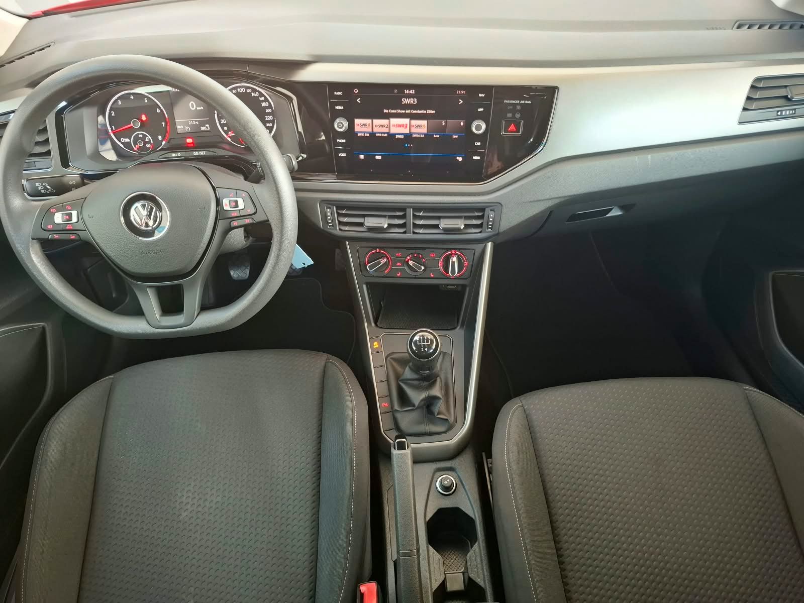 Fahrzeugabbildung Volkswagen Polo Comf. 1,0l +Licht&Sicht+Tempomat+Navigation
