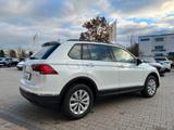 Volkswagen Tiguan 1.4 TSI DSG Life eHybrid *LED, Navi - Volkswagen Tiguan: Dsg
