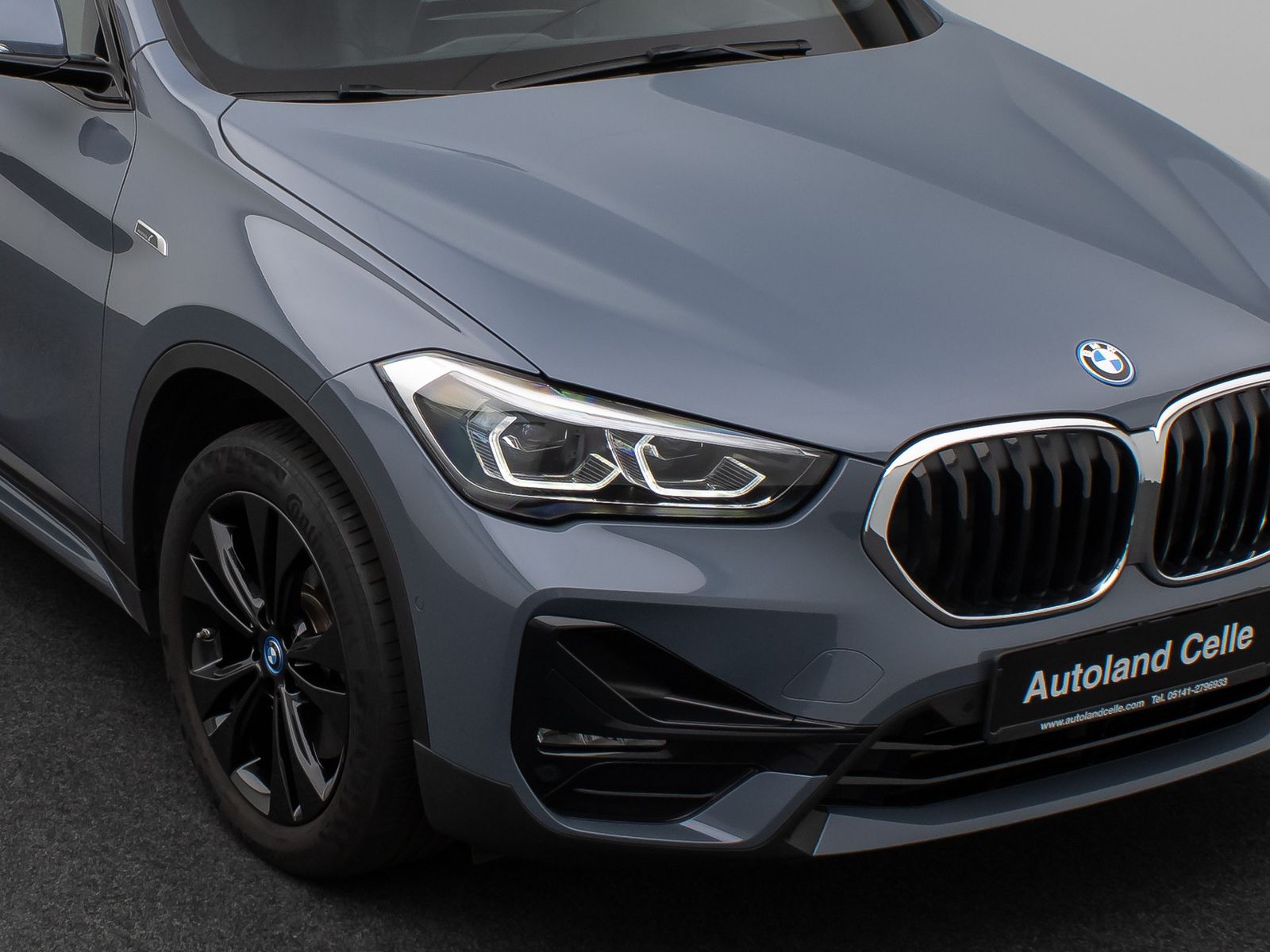 Fahrzeugabbildung BMW X1 xD25e Sport Line Kamera HUD DAB Komfort Navi+