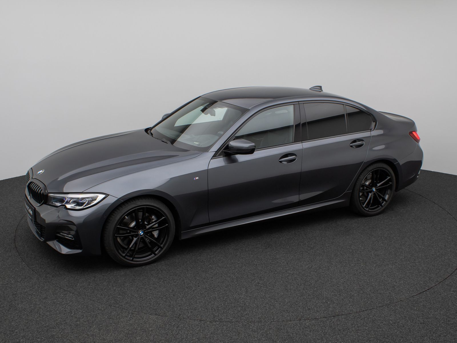 Fahrzeugabbildung BMW 330i xD M Sport Kamera Laser HUD DAB Komfort 19"