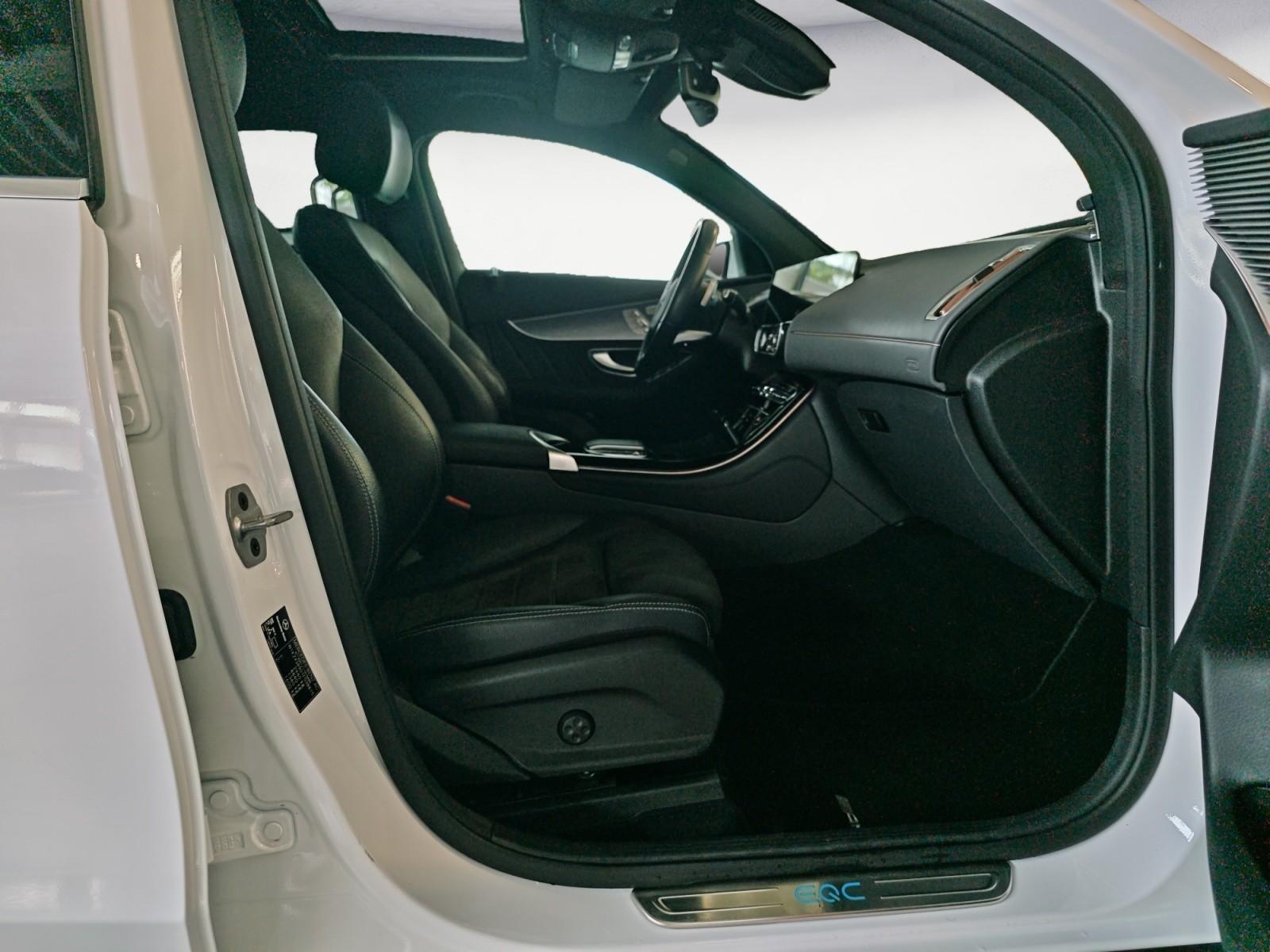 Mercedes-Benz EQC 400 4MATIC AMG Line Glasdach HeadUp