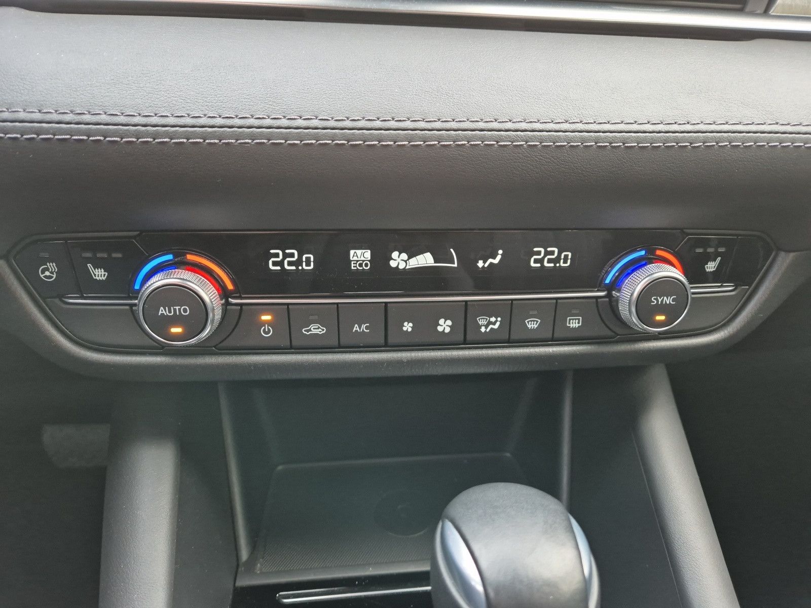 Fahrzeugabbildung Mazda 6 Kombi Exclusive-Line/INKL.WINTERRÄDER