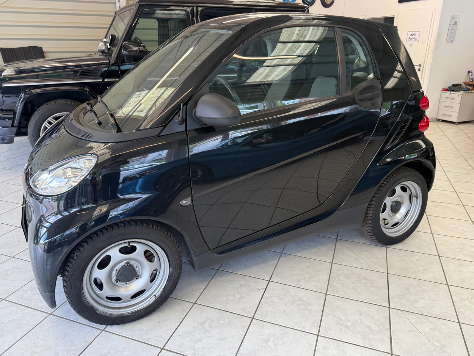 Smart ForTwo mhd Vollautom. Pano Klima Car-Play