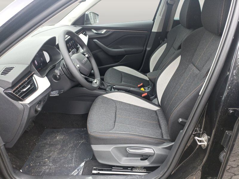 Fahrzeugabbildung SKODA Kamiq 1.5 TSI DSG Selection