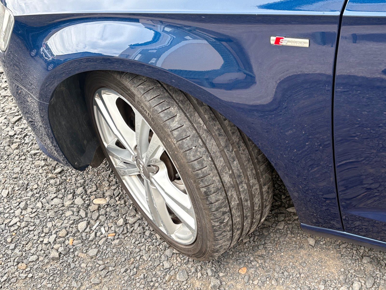 Fahrzeugabbildung Audi A3 1.6 TDI SPBK S LINE Navi Leder LED SPORTFWK