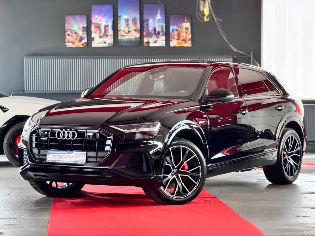 Image of Audi Q8