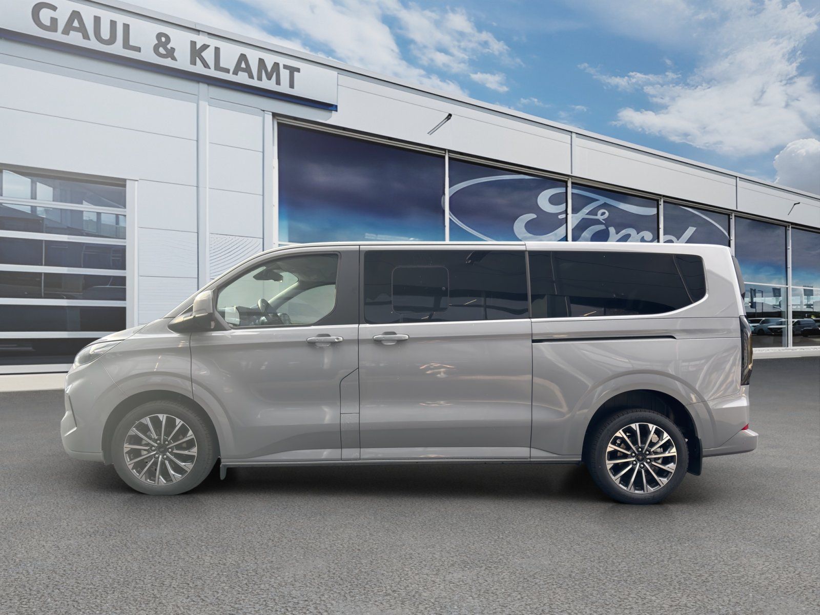 Fahrzeugabbildung Ford Tourneo Custom 320 L2 Tourneo Titanium FWD