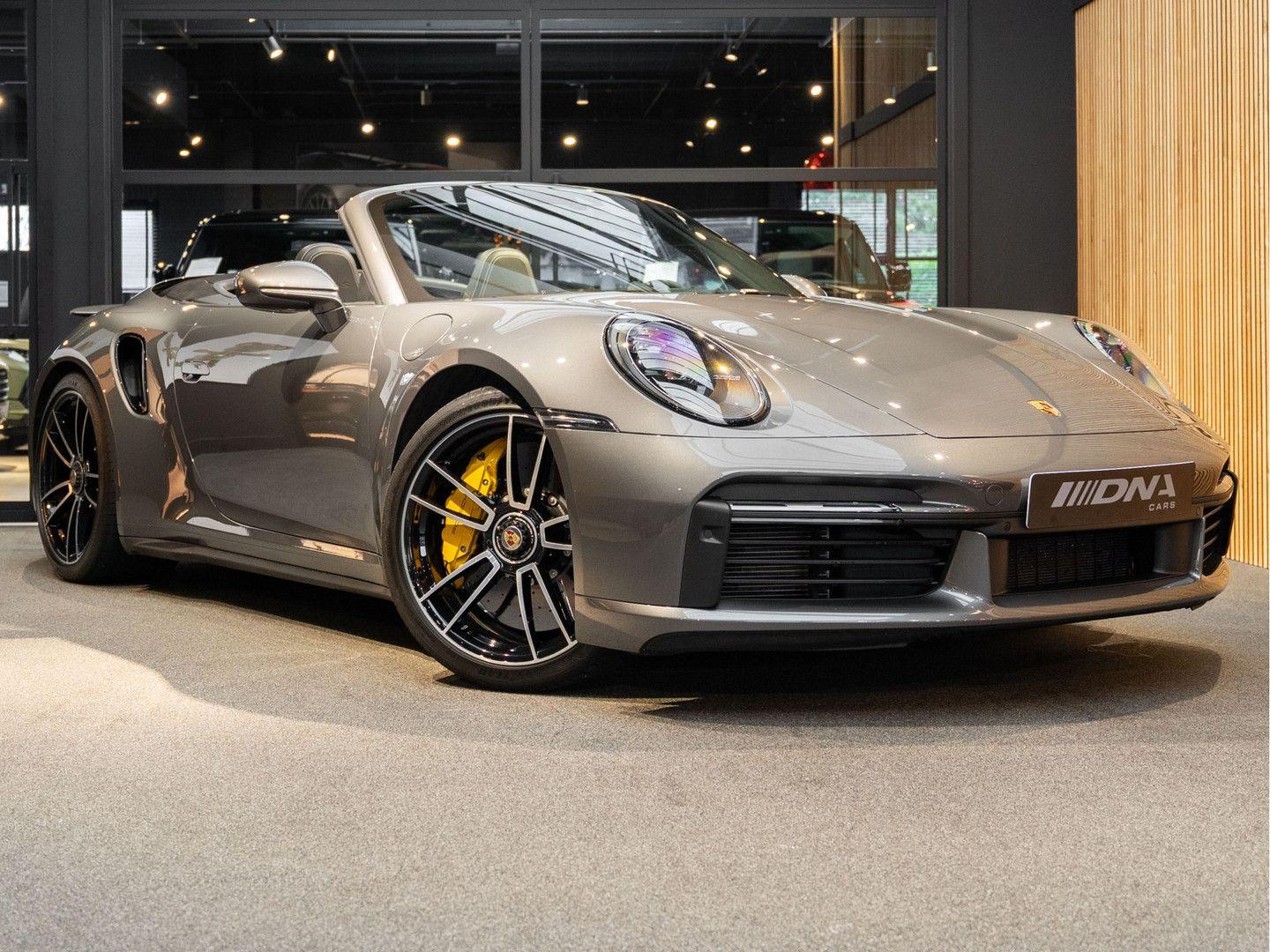 Porsche 992 992 Turbo S Cabrio Burmester Ventilatie 911