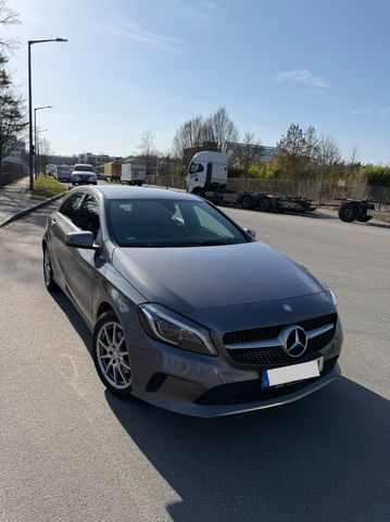 MERCEDES-BENZ A 200 (Automatik) 