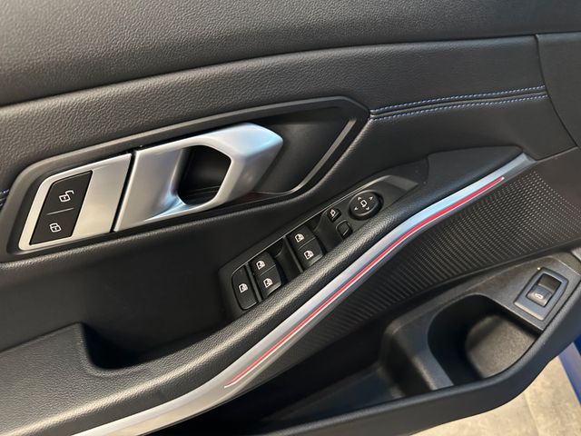 BMW 330 i Touring xDrive M Sport *1. Hand*Klima*Navi
