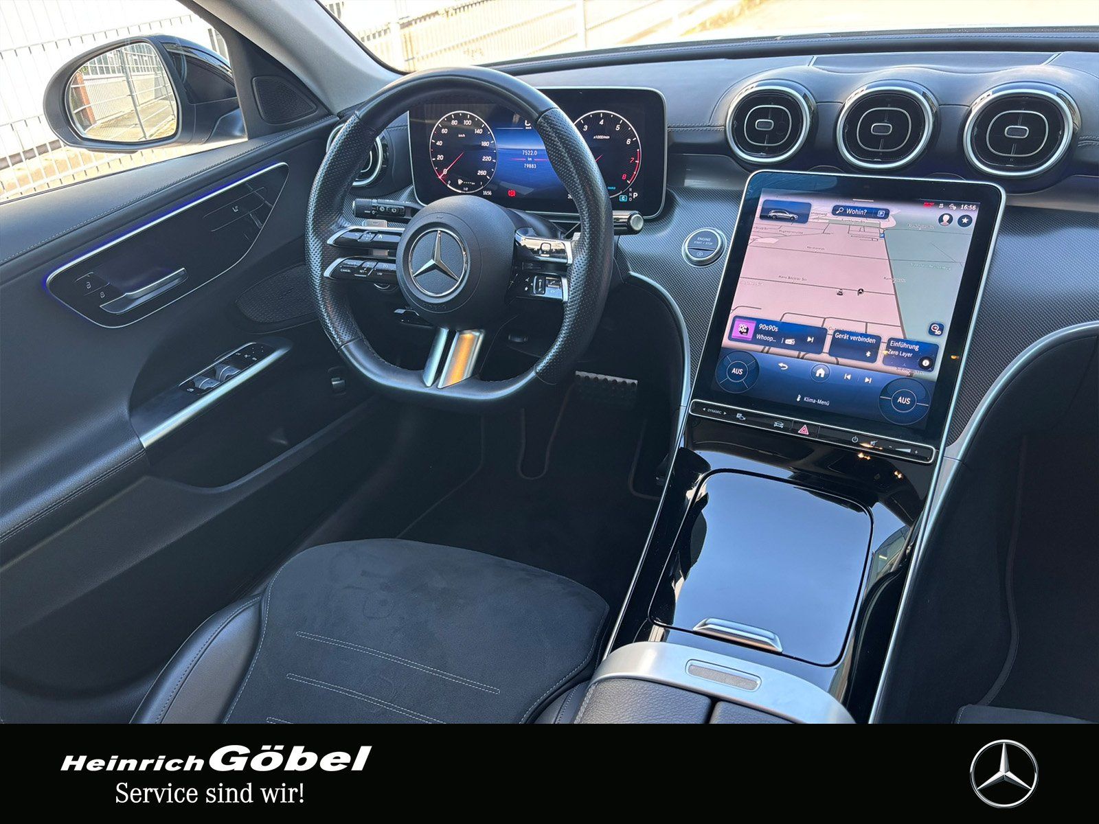 Fahrzeugabbildung Mercedes-Benz C 180 T AMG*PANO*LED*TOTWINKEL*NIGHT-PAKET*KAMER