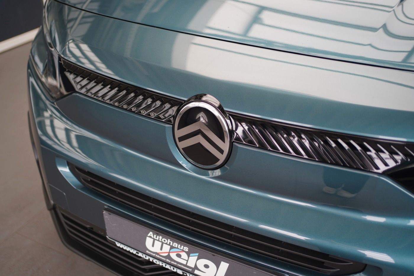 Fahrzeugabbildung Citroën Berlingo XL BlueHDi 130 EAT8 Max 7 Sitzer