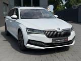 Skoda SUPERB 2.0TDi C.*DSG *LAURIN&KLEMENT*LED*ACC*AHK - Skoda: Klement Laurin