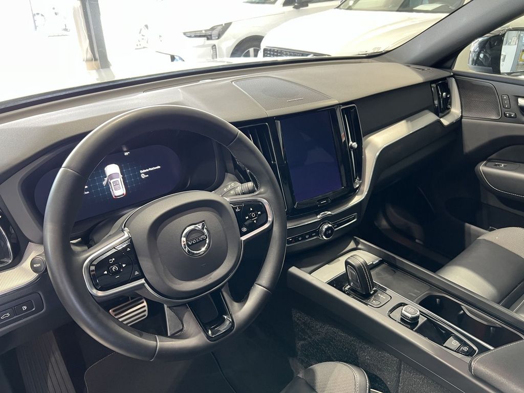 Volvo XC60 T6 R-Design Recharge AWD ACC AHK 360° LED