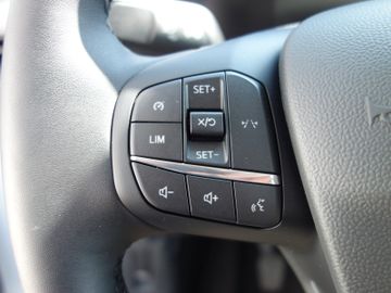 Bild 18 Ford Tourneo Courier 1.0 EcoBoost 92 kW Trend