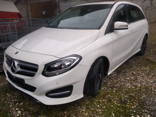 Mercedes-Benz B 180 Style original 2.400 KM Mod.2019 !