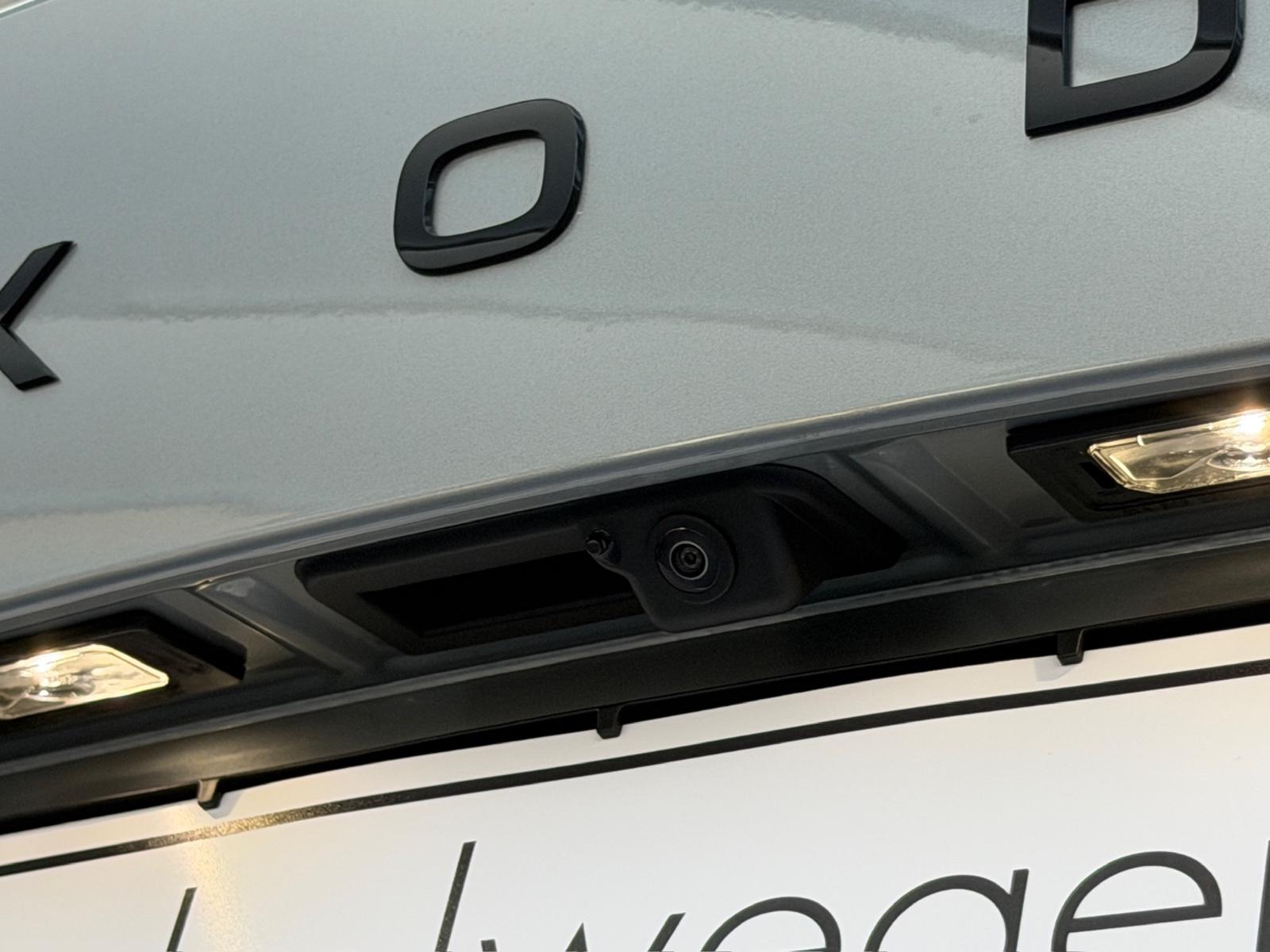 Skoda Karoq Sportline#5J.Gar#Matrix#360°#AHK#Navi#App