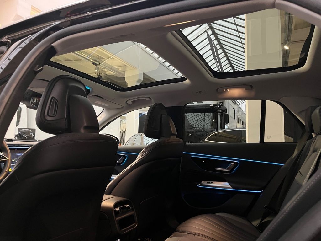 Fahrzeugabbildung Mercedes-Benz E 450 dT 4M AHK Pano Sitzklima Superscreen 360°