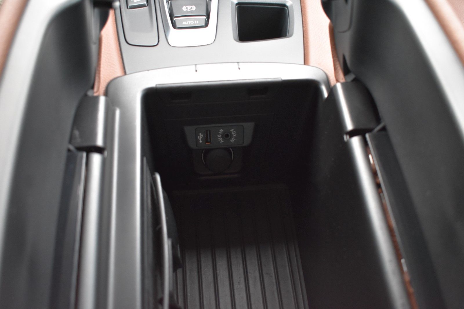 Fahrzeugabbildung BMW X6 xDrive 30 d M Sport Keyless-Go GSD HUD