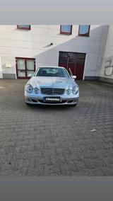 Mercedes-Benz Mercedes E-Klasse Kompressor - Mercedes-Benz E 200 aus 2005: Kompressor