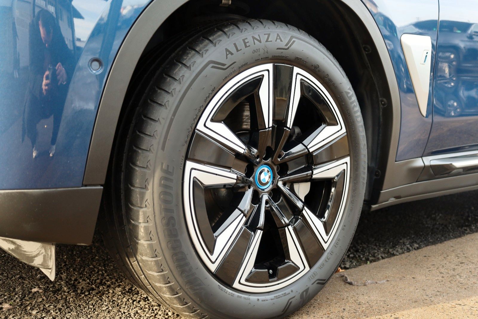 Fahrzeugabbildung BMW iX3 Inspiring,Leder,Navi,SH,Kamera,Panorama,ACC