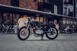 Honda CB550 F1 Four Cafe Racer - HONDA CB550