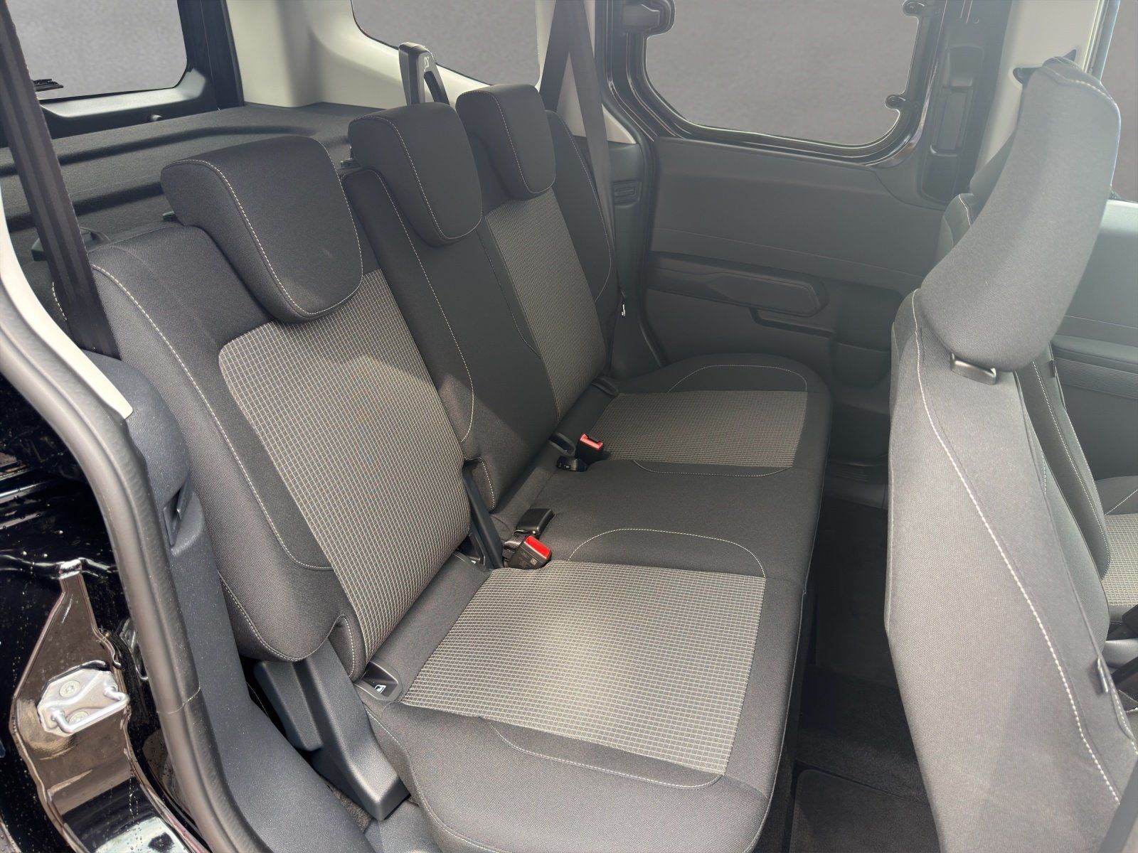 Fahrzeugabbildung Ford Tourneo Courier 1.0 Trend AHK/ACC/KAMERA/NAVI/