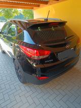 Hyundai ix35 2.0 Premium 4WD Premium - Hyundai ix35 in Bonn