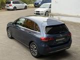 Mercedes-Benz B 200 D Style LED Navi Standheizung Kamera AHK - gebrauchte Mercedes-Benz B 200 aus dem Jahr 2022
