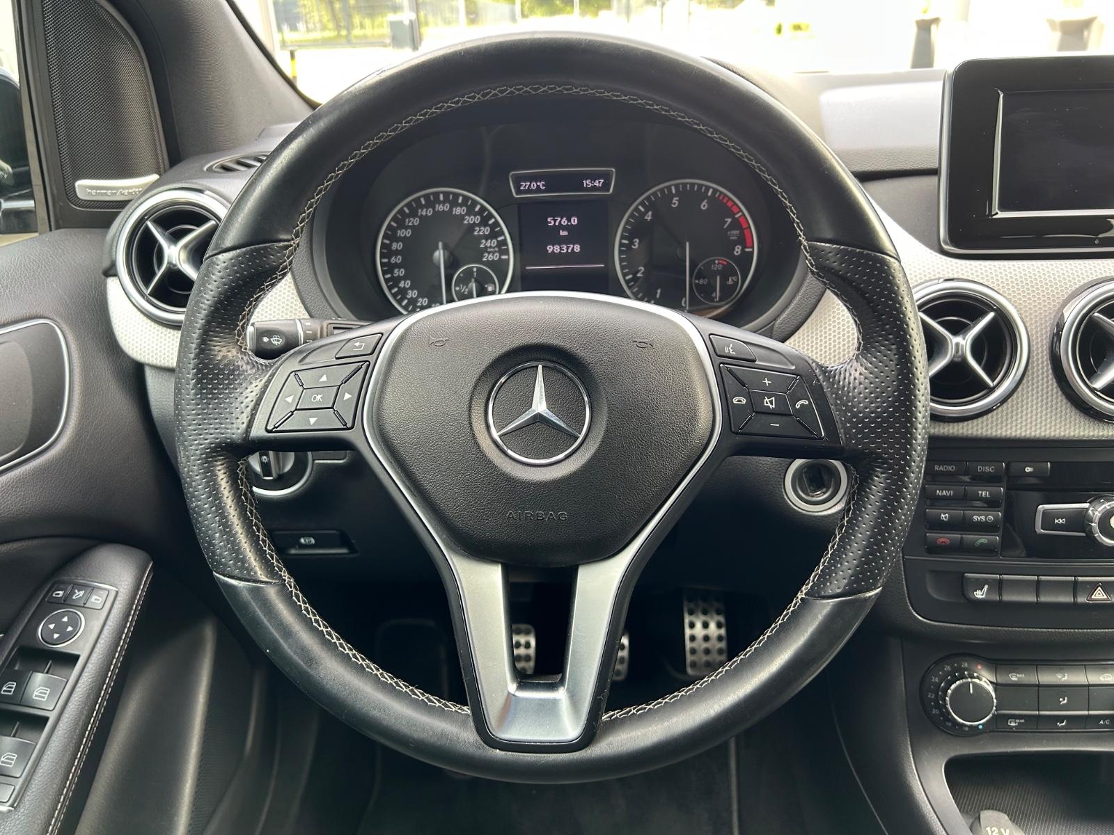 Mercedes-Benz B 180 AMG Line 2. Hand Navi Klima Teilleder USB