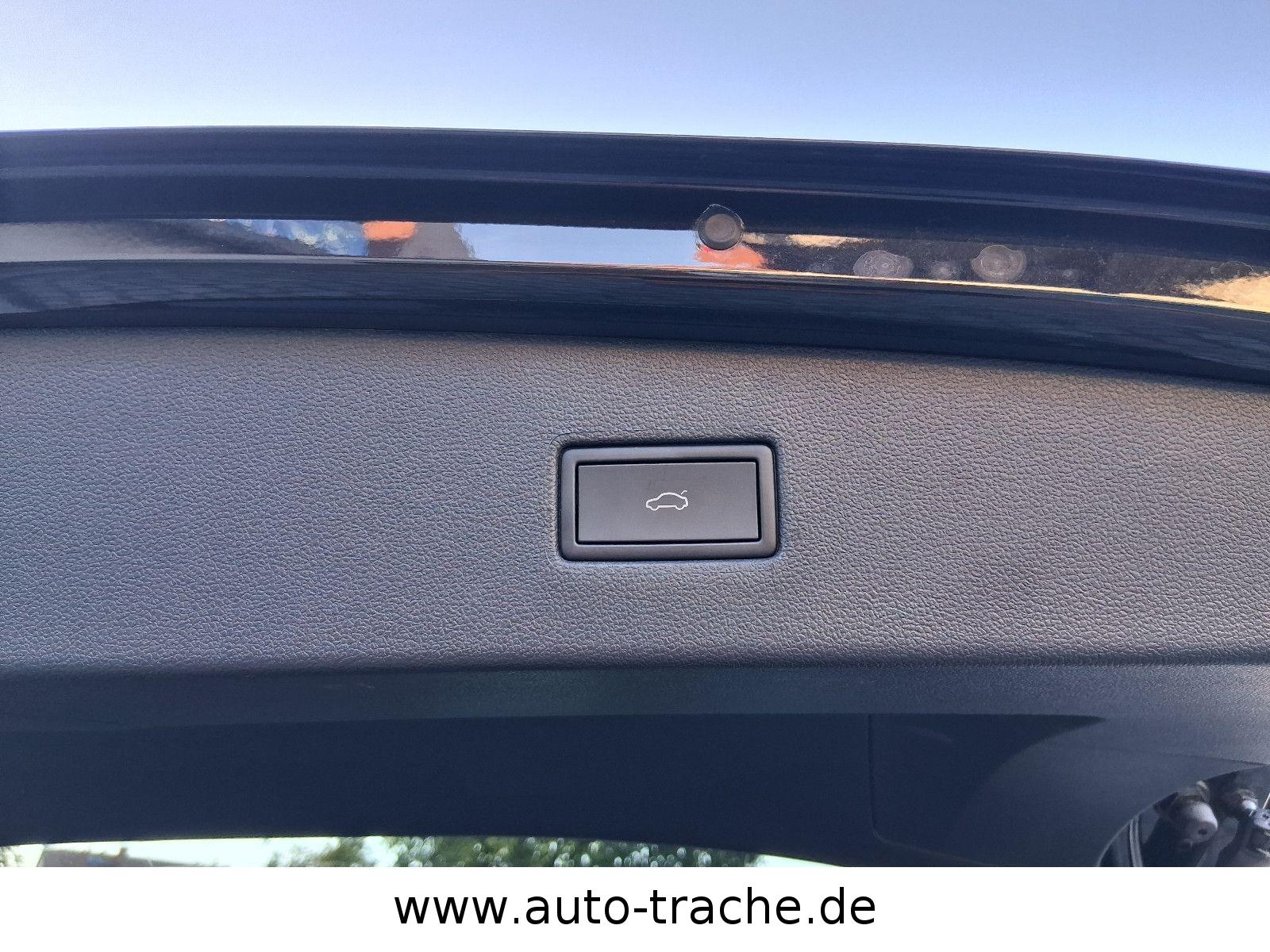 Volkswagen Tiguan  Life AHK Navi 7 Sitze GRA LED DAB Navi