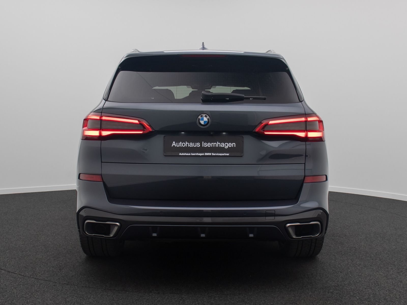 Fahrzeugabbildung BMW X5 M50d Panorama H/K 360° AHK Komfort HUD DAB