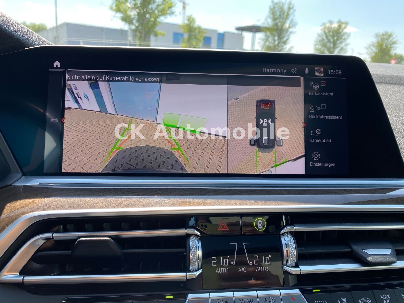 Fahrzeugabbildung BMW X5 xDrive 45e Individual/HeadUp/360°Kam/LED/AHK