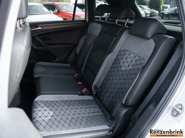 Tiguan R-Line eHybrid Black-Style AHK Kamera