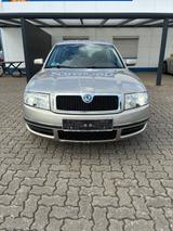 Skoda Superb 2.8 V6 Sehr guter Zustand  - Skoda Superb: V6