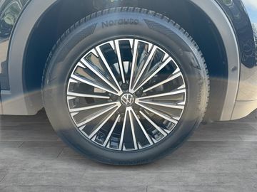 Volkswagen Tiguan - 6