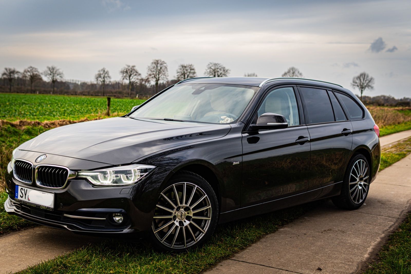 BMW BMW 3er F31 330i xDrive Sportline Touring ...