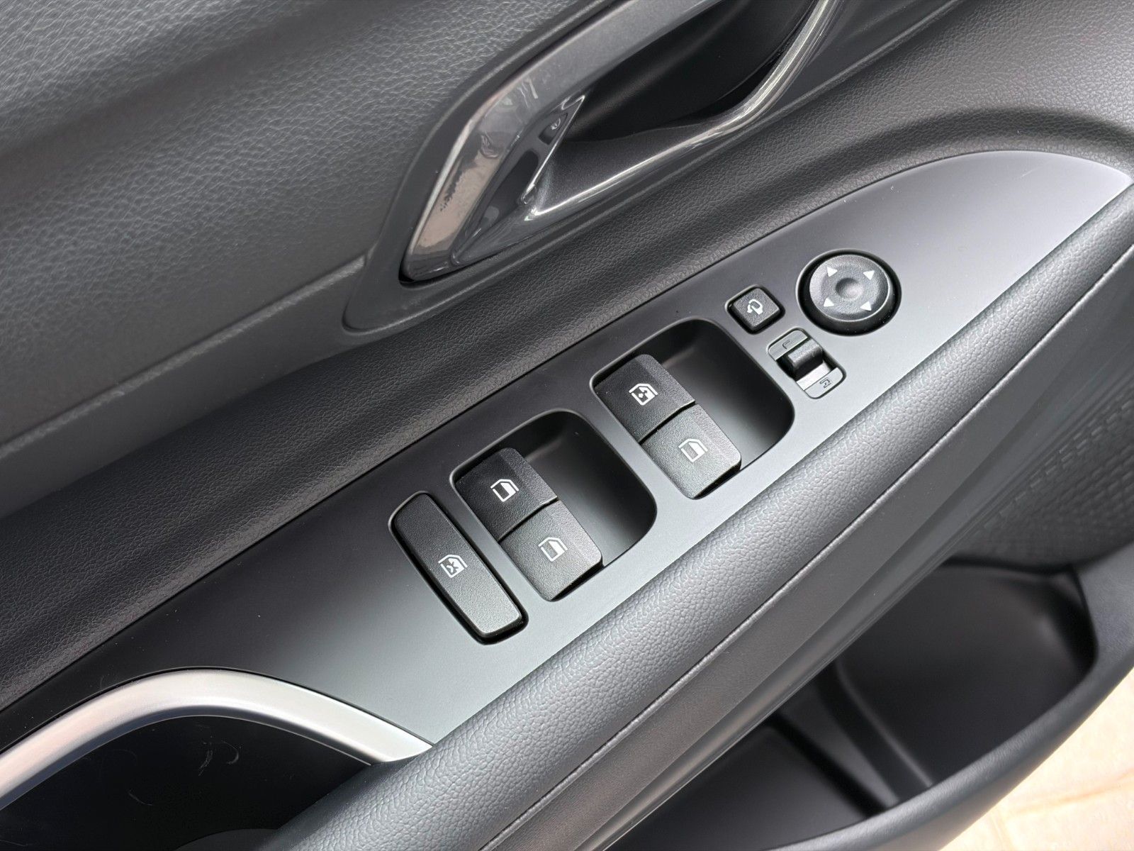 Fahrzeugabbildung Hyundai i20 1.0 T-GDI Trend Navi,SHZ,Kam.,PDC,Virtual,LM