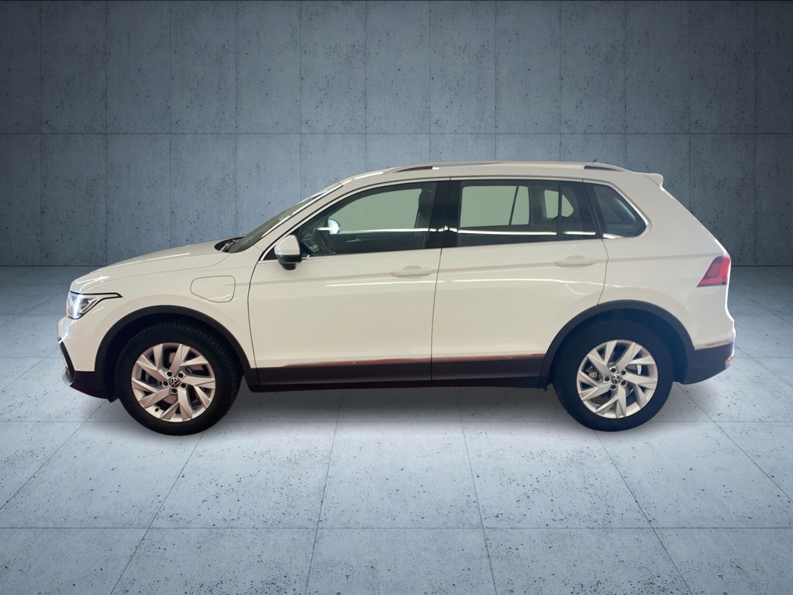 Volkswagen Tiguan Elegance eHybrid - DSG - eKLAPPE - APP - foto 2