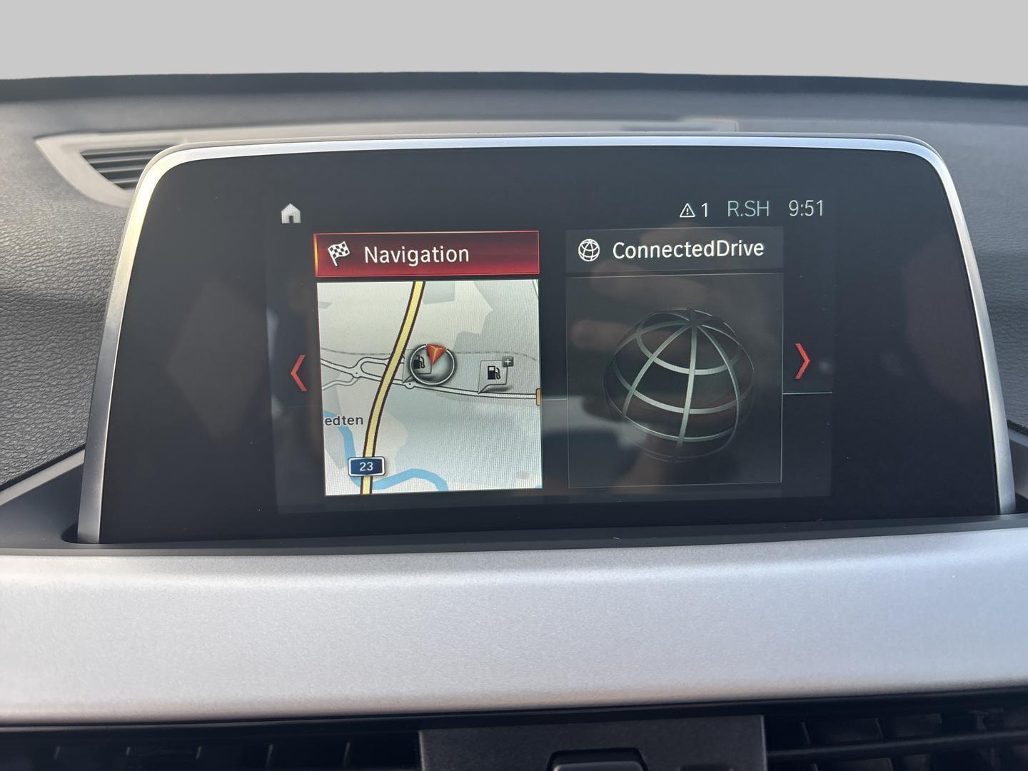 BMW X1 xDrive20i Automatik Advantage LED Navi SHZ