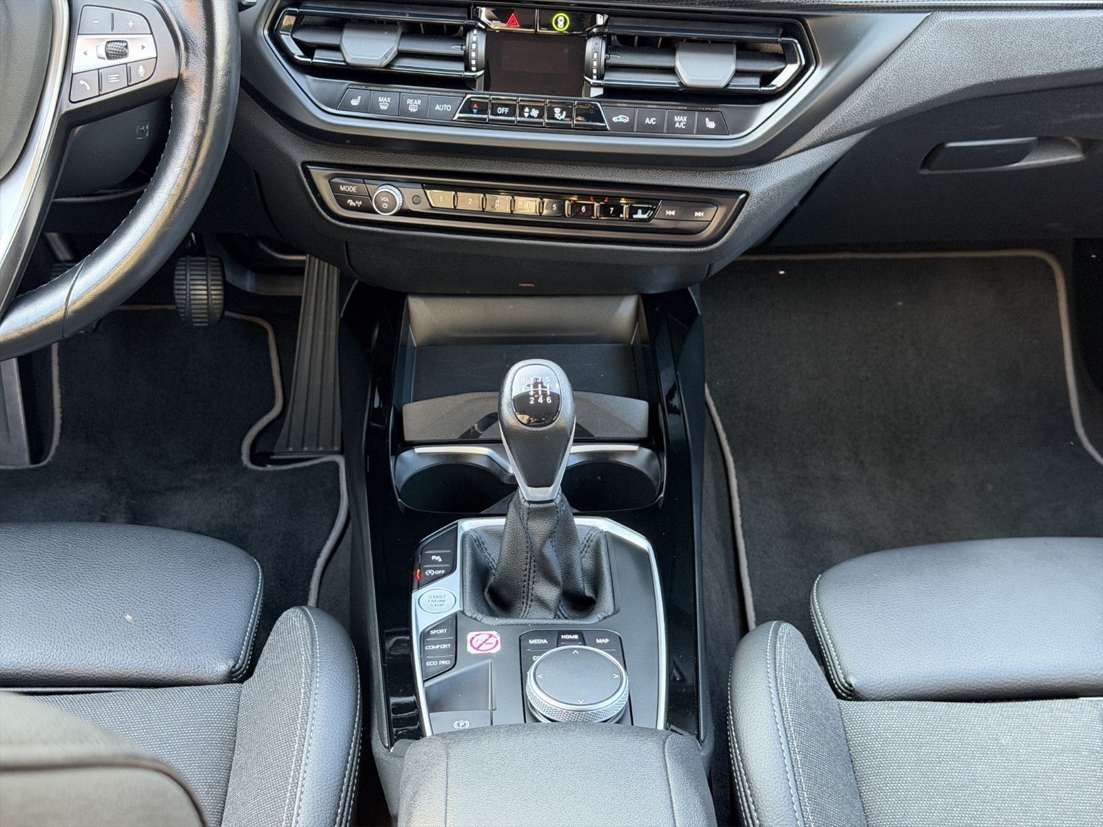 Fahrzeugabbildung BMW 116 i Sport Line/Winter Paket/Performance/Tempo