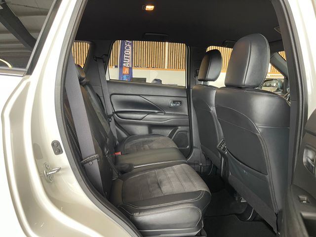 MYAUTOCENTER – Gebraucht- und Jahreswagen mit Werkstattservice in Pfaffenhofen Mitsubishi Outlander Active+ 4WD *1. Hand*AHK*Bi-LED*