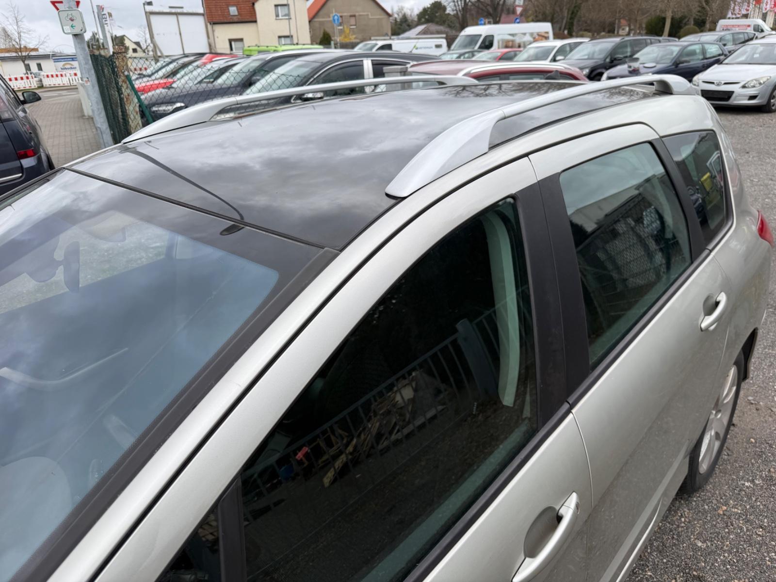 Peugeot 308 2009 — photo 10
