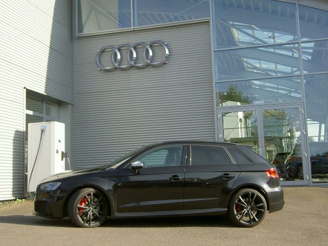 AUDI RS3 2.5 TFSI S tronic quattro Sportback -